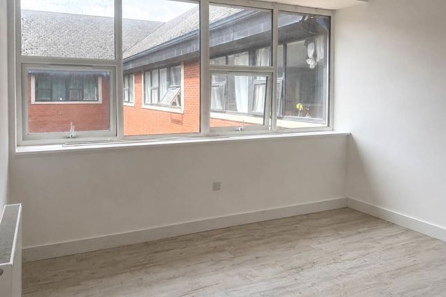 66 Pavilions Court, Windsor Road, Trowbridge photo 3