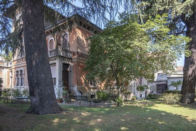 Thumbnail Villa for sale in Lombardia, Pavia, Vigevano