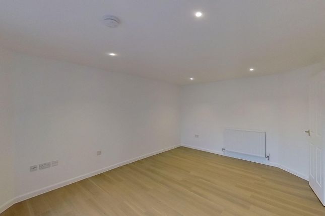 25/5, Greenpark, Edinburgh photo 3