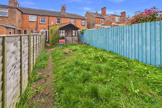 27 Pomfret Road, Towcester photo 2