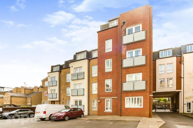 Flat for sale in High Street, Rochester