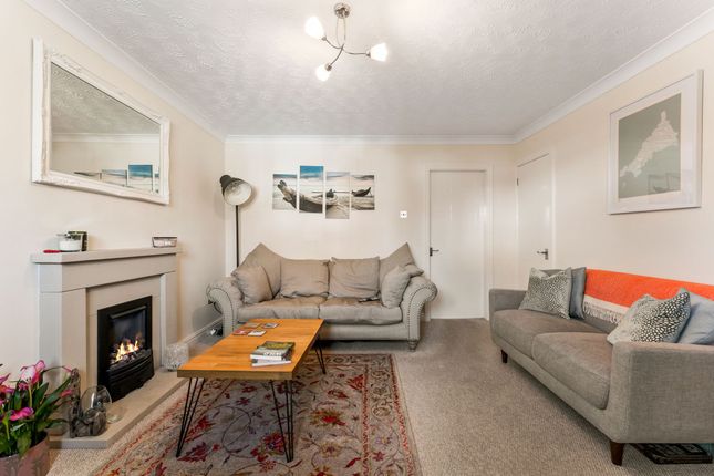 15 Housesteads Drive, Chester photo 2