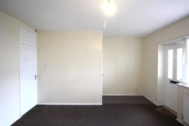 Terraced house to rent in Whitford Walk, Manchester