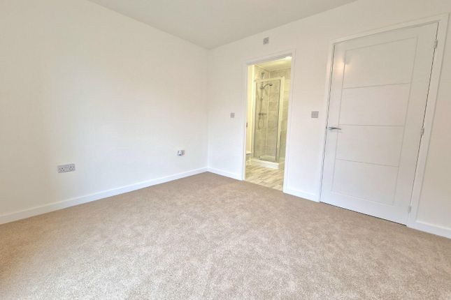 Flat to rent in Lime Tree House, Hawkfield Road