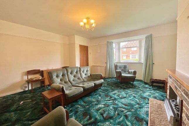 11 Barthomley Crescent, Crewe photo 2