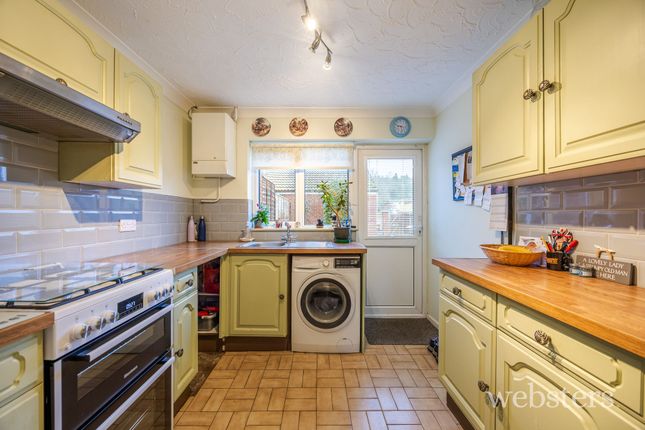 90 Laburnum Avenue, Norwich photo 4