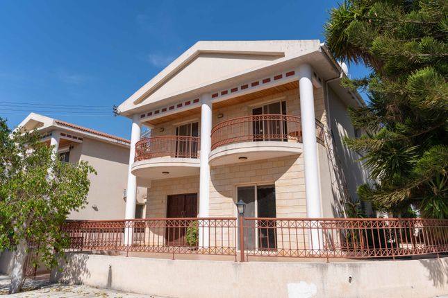 Detached house for sale in Kato Polemidia, Kato Polemidia, Limassol, Cyprus