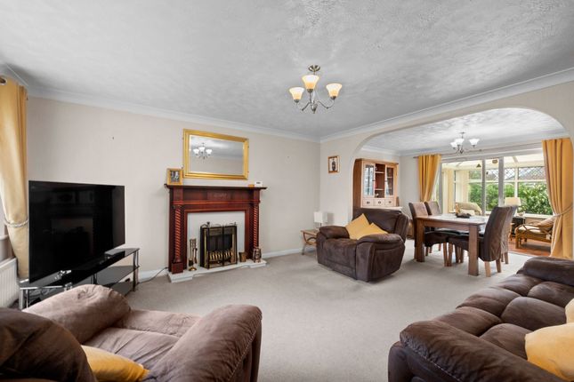 9 Shropshire Close, Warrington photo 2