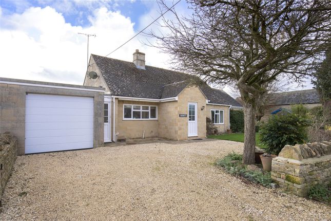 Thumbnail Bungalow for sale in Fiddlers Hill, Shipton-Under-Wychwood, Chipping Norton