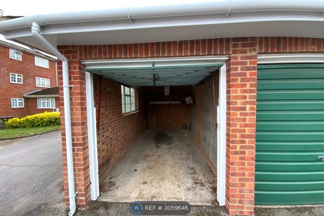 Hillmead Court, Taplow, Maidenhead photo 2