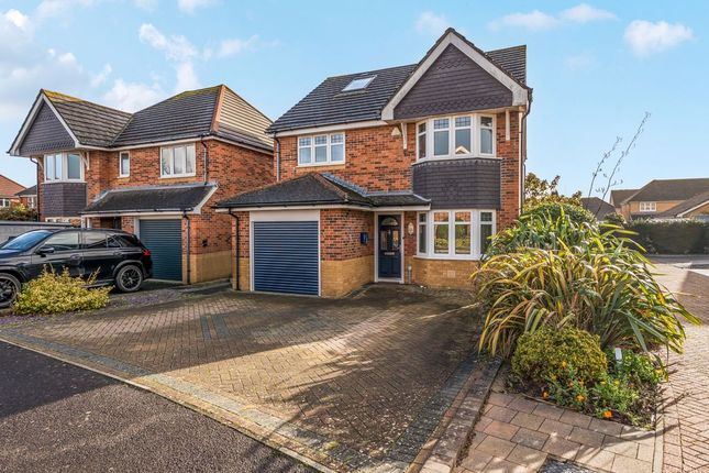 4-bed house on 25, Martlet Close, Lee-On-The-Solent, £550,000
