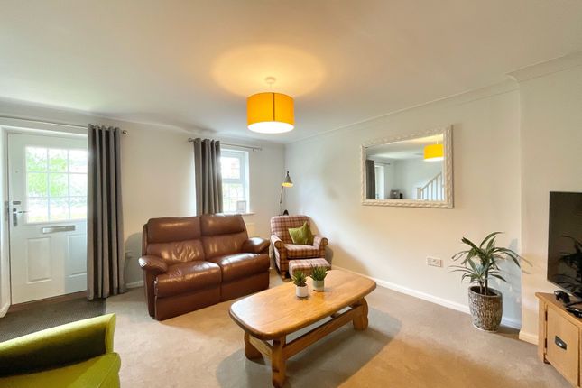 54 Clonners Field, Nantwich photo 3