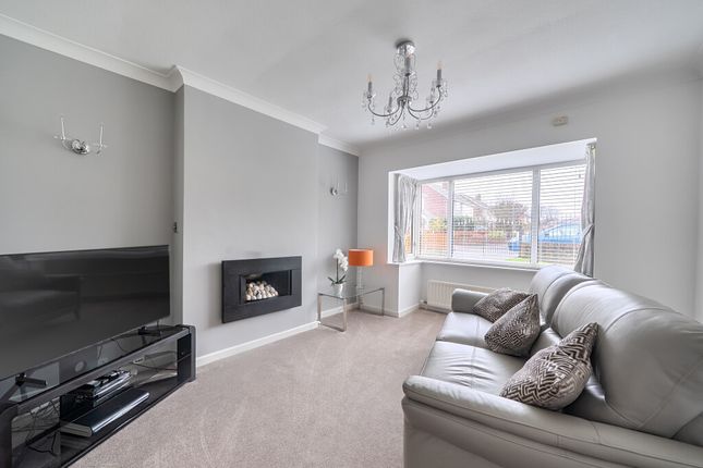 26, Birkwood Avenue, Wakefield photo 2
