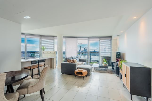 2-bed flat on 1505-H, London, £675,000