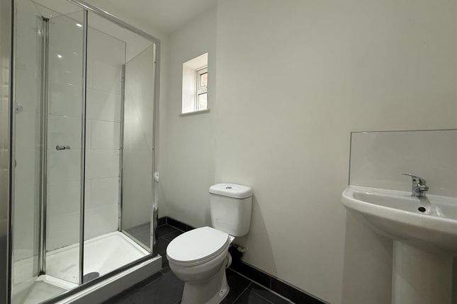 Flat 3, 1-3, Keats Lane, Leicester photo 4