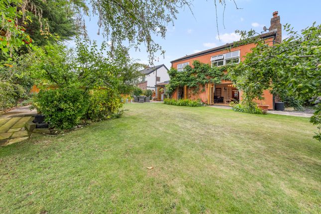 104 Ashton Road, Newton-Le-Willows photo 3