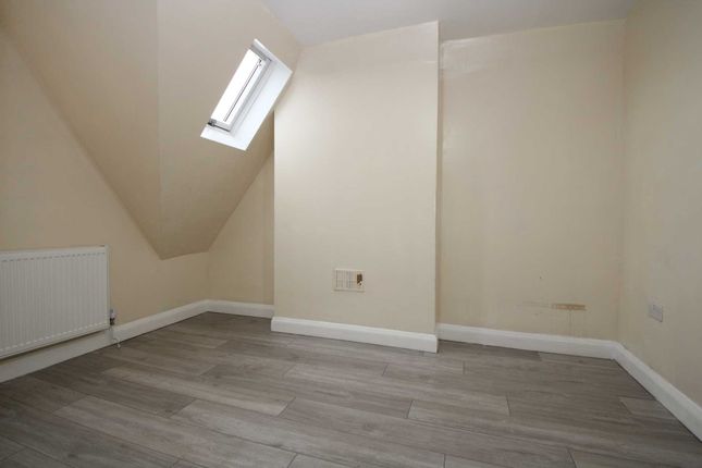 220b St. Johns Road, Hemel Hempstead photo 3