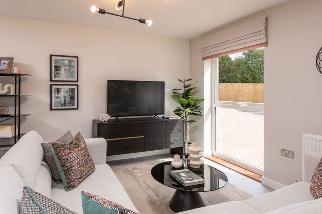 Flat for sale in Huntercombe Lane South, Taplow, Maidenhead