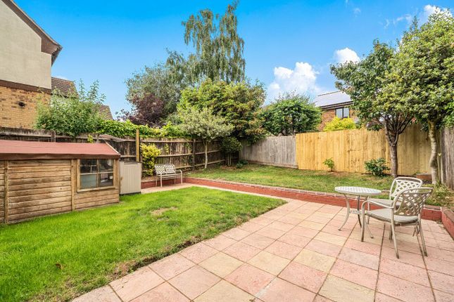 26 Penny Close, Exeter photo 4