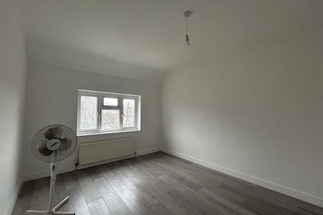 Property to rent in Underwood Road, High Wycombe