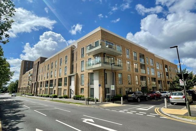 Thumbnail Flat for sale in Grahame Park Way, Edgware