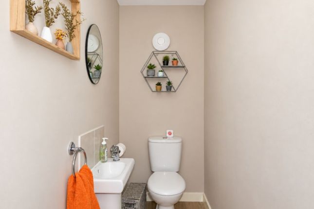 2, Petherbridge Close, Salisbury photo 4