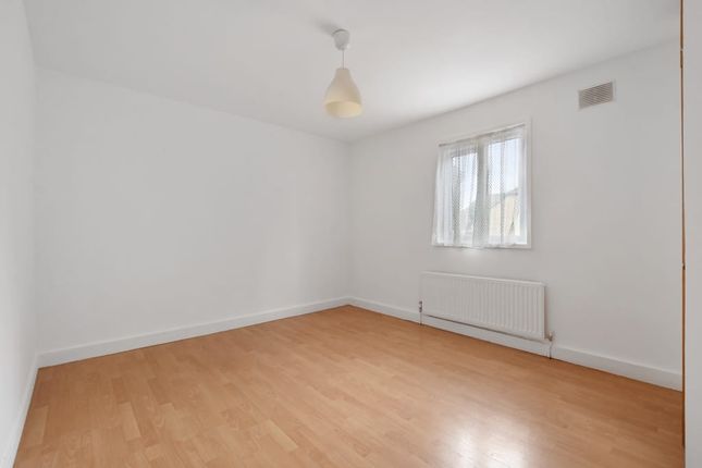 42, Gresham Road, London photo 4