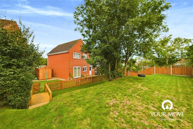 Link-detached house for sale in Darby Road, Beccles, Suffolk
