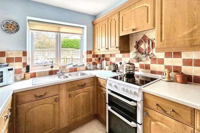 32, Fairfield Gardens, Devon photo 4
