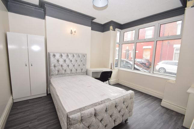 11 Hibbert Street, Manchester photo 3