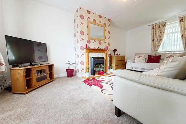 10, Gatacre Avenue, Oswestry photo 2