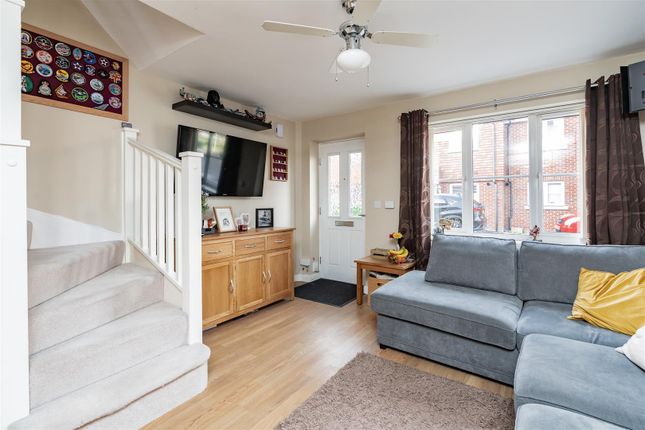 21, Choir Close, Wainscott photo 2