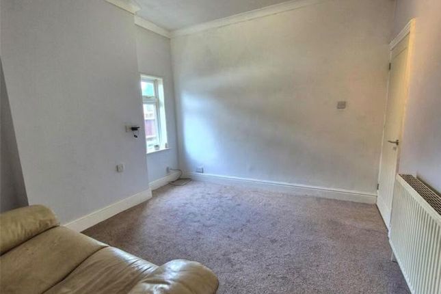 41, Queensland Avenue, Coventry photo 4