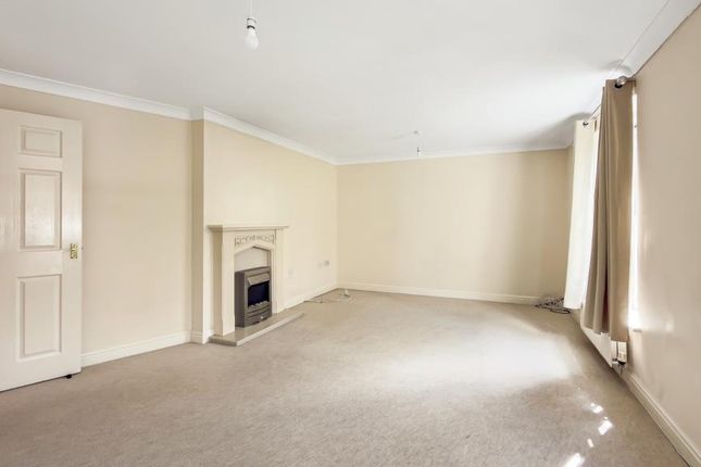 93, Welland Place, Ely photo 3