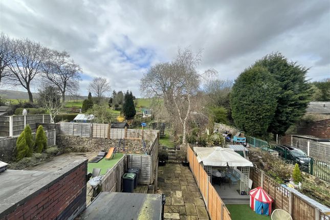 111, Manchester Road, Glossop photo 2