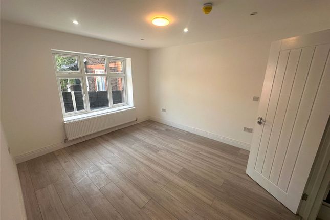 92, Maple Close, Greater London photo 2