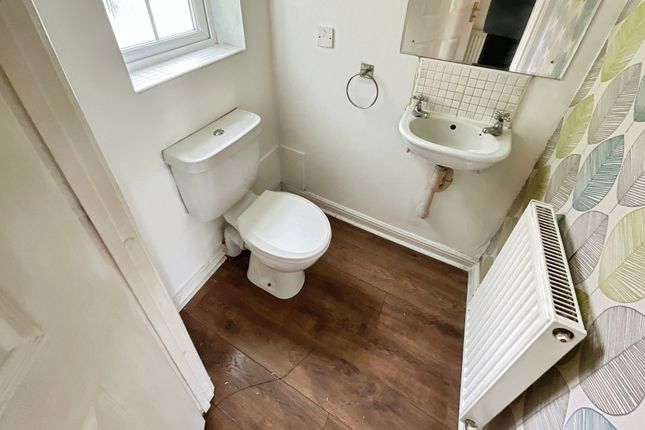 9 Stonecross Close, Accrington photo 5