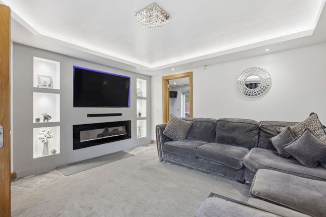 109 Nethergreen Crescent, Renfrew photo 3