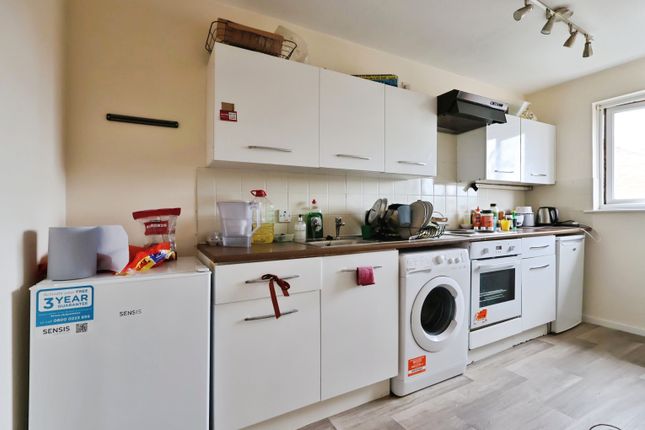 15, Sanderling Close, Letchworth Garden City photo 2
