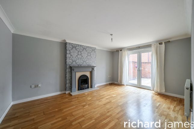 12, Butleigh Road, Swindon photo 3