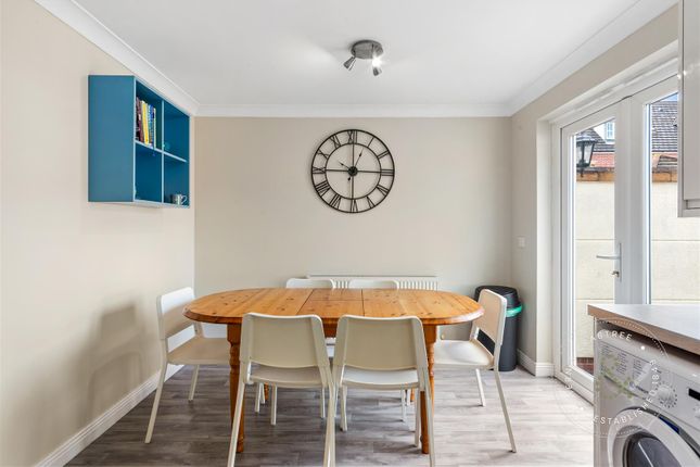 20, Threipland Drive, Cardiff photo 4