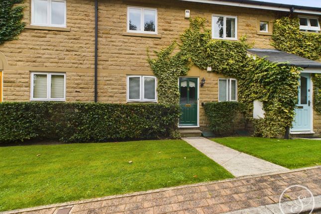 Flat for sale in Harlow Court, Roundhay, Leeds