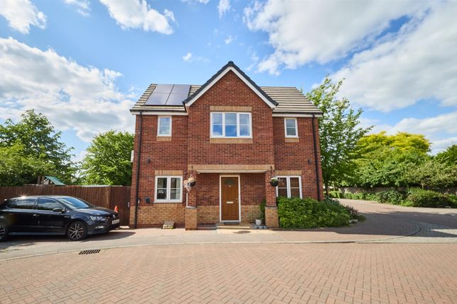 St Francis Close Hk.Jpg