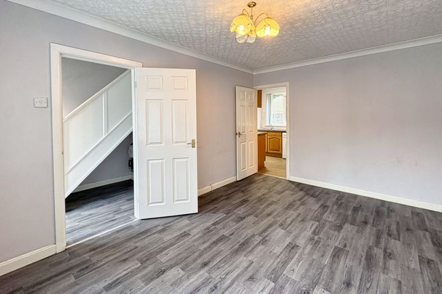 47 Shelone Road, Neath photo 3