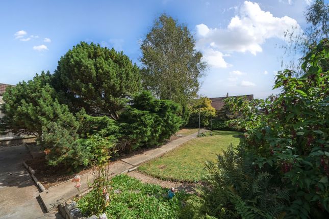 25, Southfield Avenue, Grimsby photo 4
