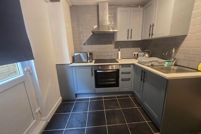 4, Higher Green Street, Newlyn photo 2