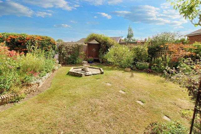 36 Watchet Lane, High Wycombe photo 4