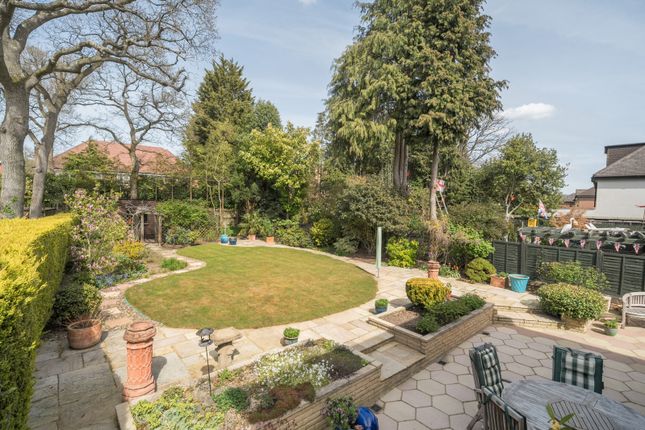 17, Birchdale, Buckinghamshire photo 4
