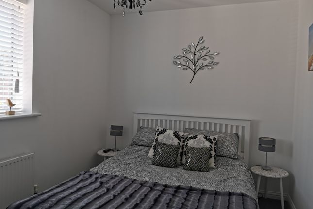 Flat to rent in 38 Mere Close, Bracklesham Bay, Chichester, West Sussex