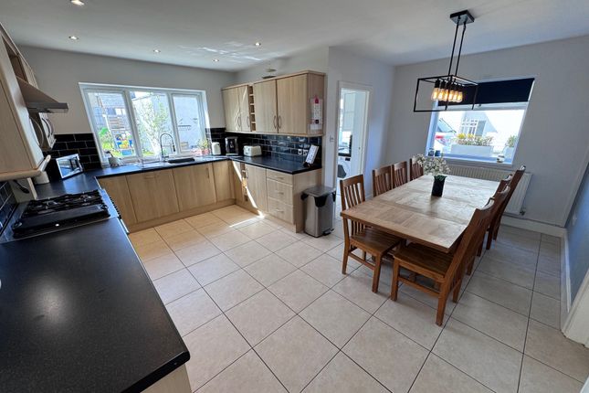 59, Priory Avenue, Bridgend photo 2